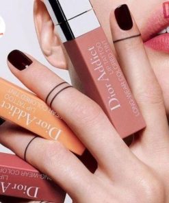 dior-lip-tattoo